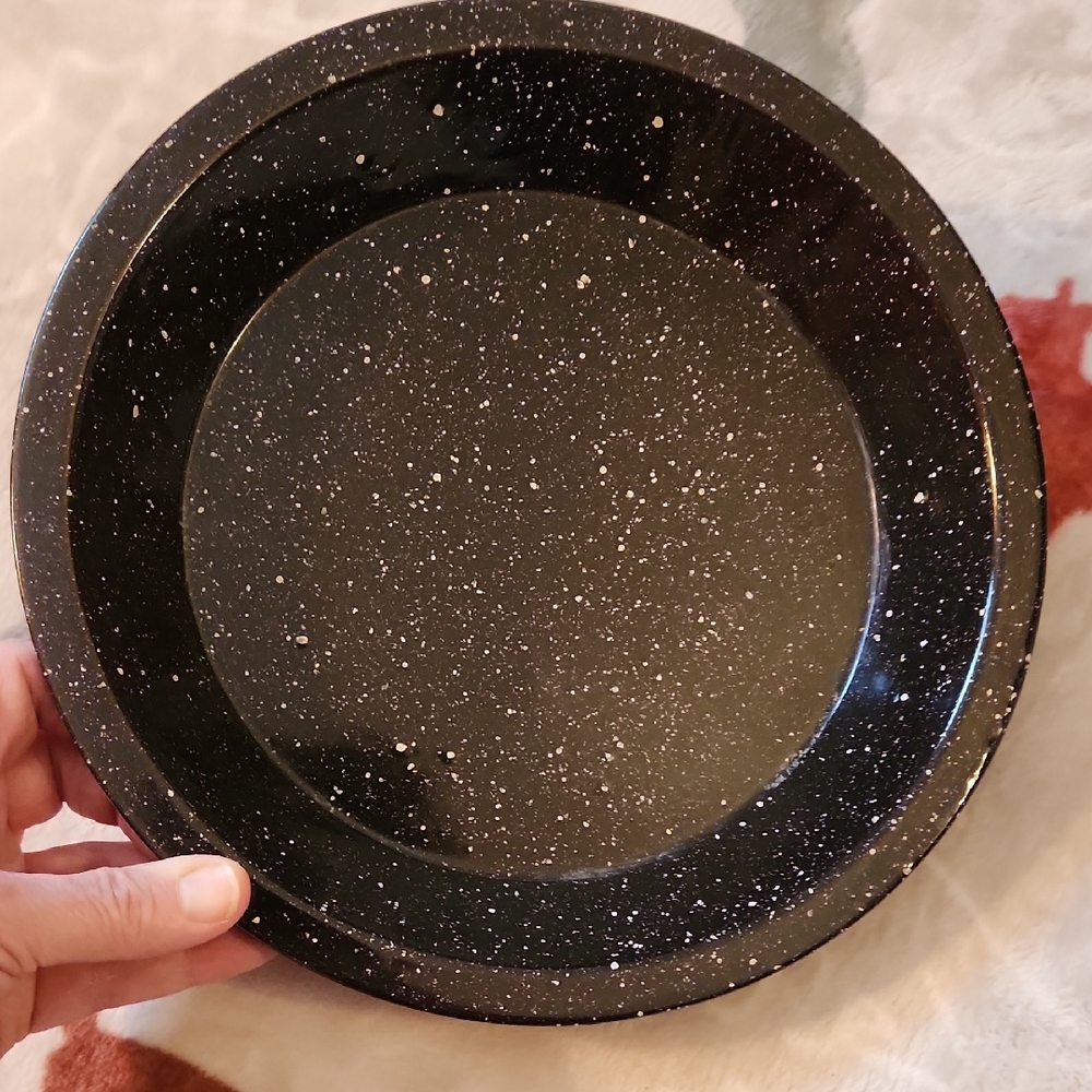 Vintage Set Of 4 Enamelware Camping Plates